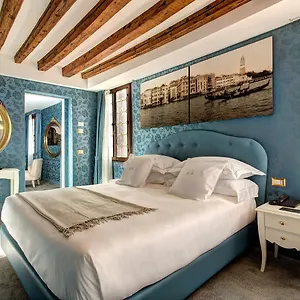 Gkk Exclusive Private Venice